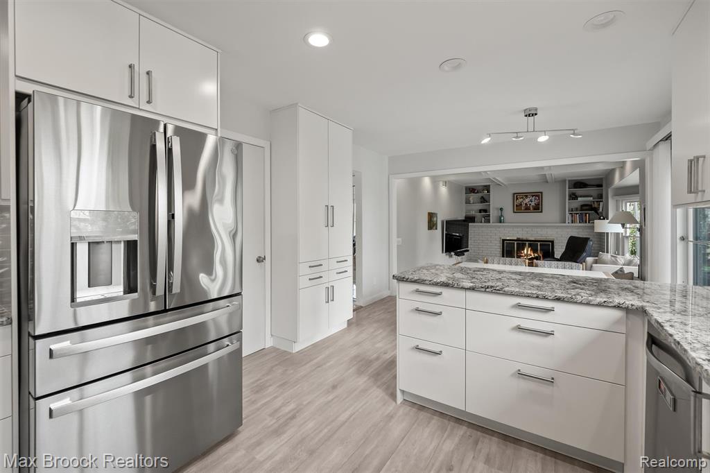 6540 Alderley Way, West Bloomfield, MI — Photo 20