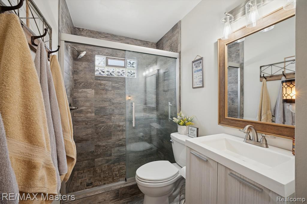 31630 Lynne Drive, Rockwood, MI — Photo 12
