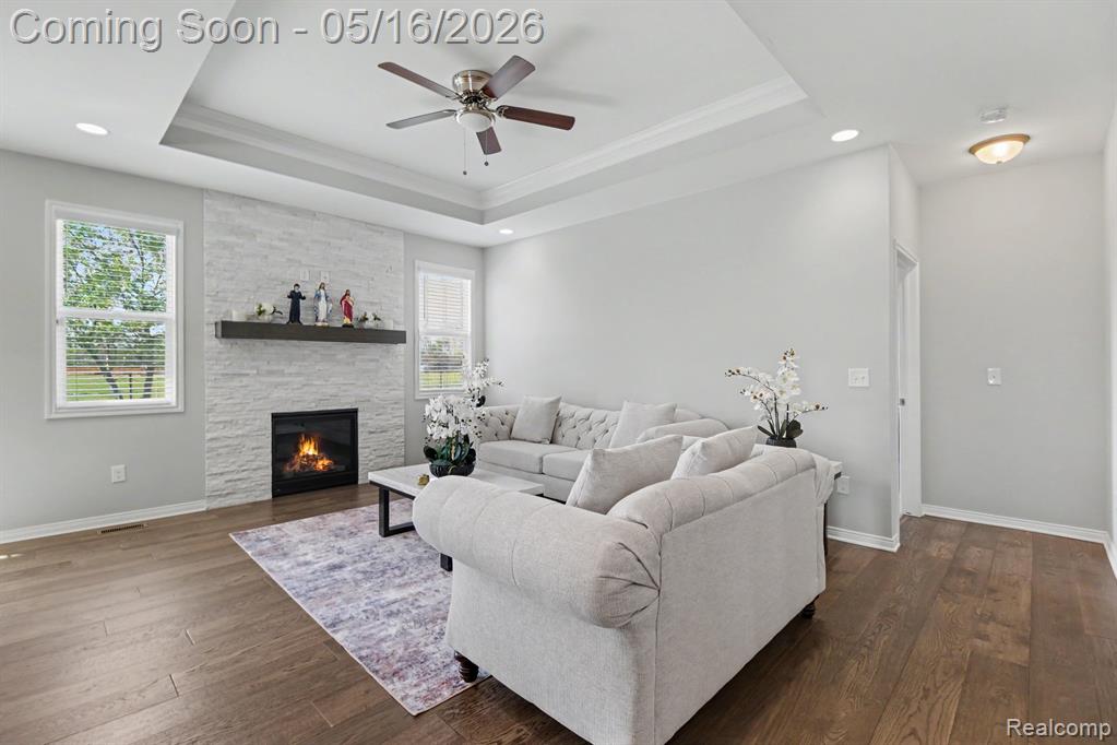 15330 Eton Pointe Drive, Clinton Twp, MI 48035 — Photo 5