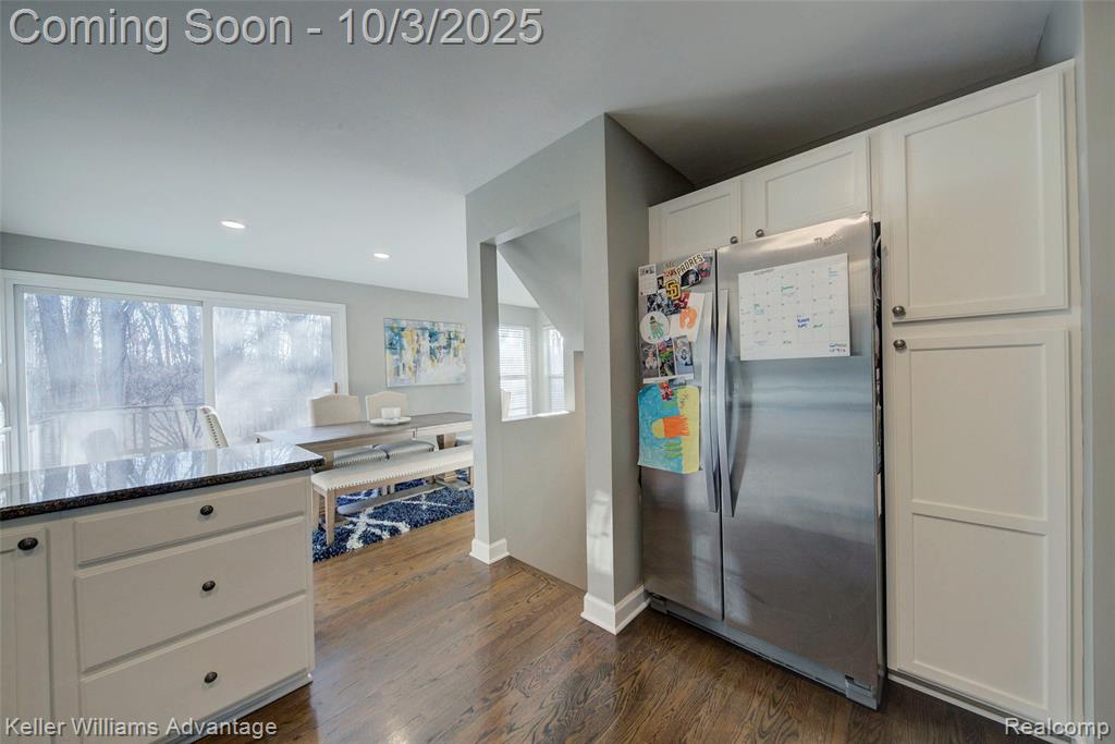 988 Calpernia, Wixom, MI 48393 — Photo 15