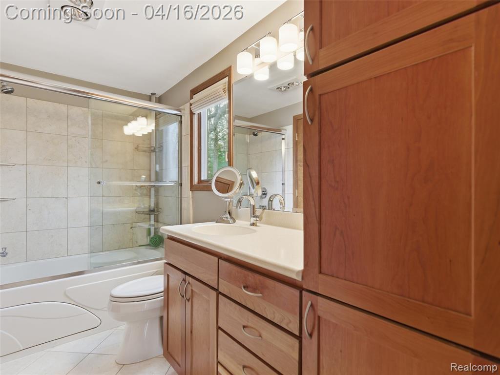 3363 Blasser Drive, Lake Orion, MI — Photo 38