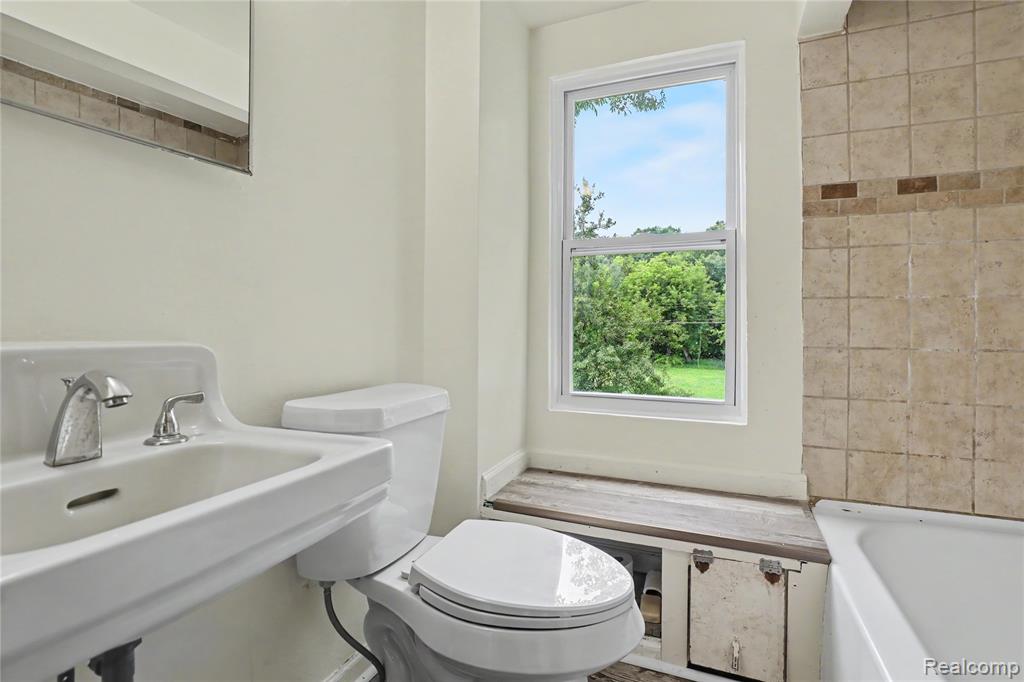 5388 Davison Road, Lapeer, MI 48446 — Photo 27