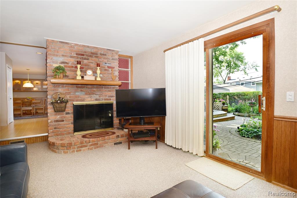 733 Highland Avenue, Clawson, MI — Photo 11