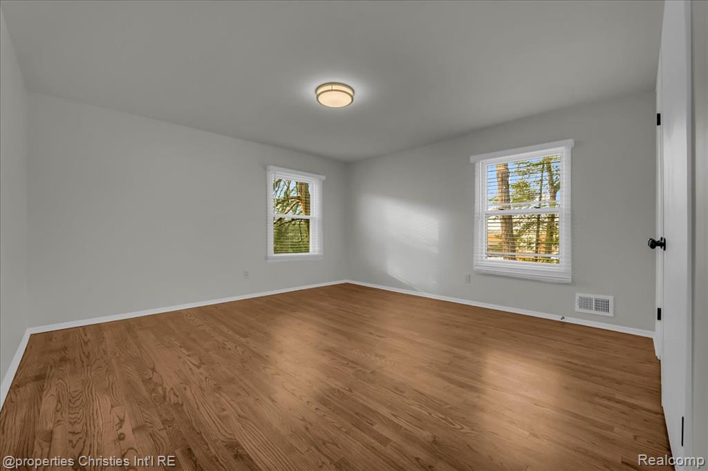 4970 Hardwoods Drive, West Bloomfield, MI 48323 — Photo 9
