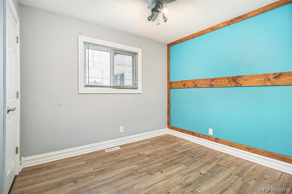4018 Quillen Avenue, Waterford, MI 48329 — Photo 22