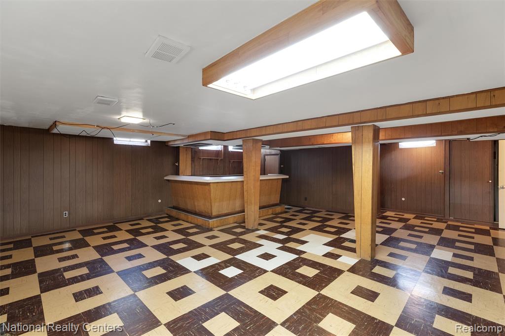 822 Bernie Lane, Madison Heights, MI 48071 — Photo 18