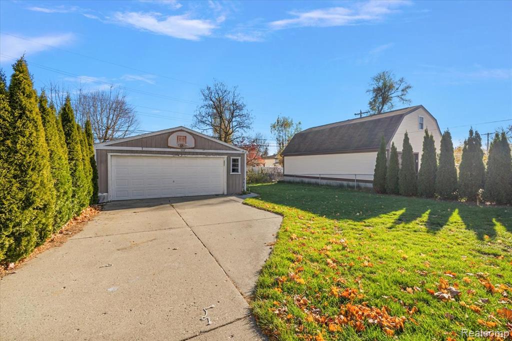 515 S Webik Avenue, Clawson, MI — Photo 44