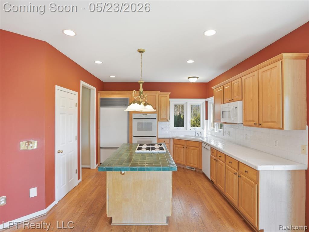 860 Troon, Highland, MI — Photo 15