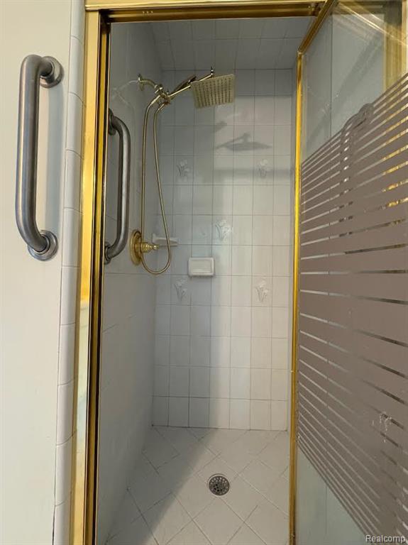 40250 Pinetree Drive, Plymouth, MI 48170 — Photo 28