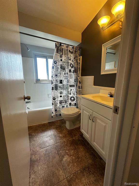868 N ADAMS Road, Birmingham, MI 48009 — Photo 15