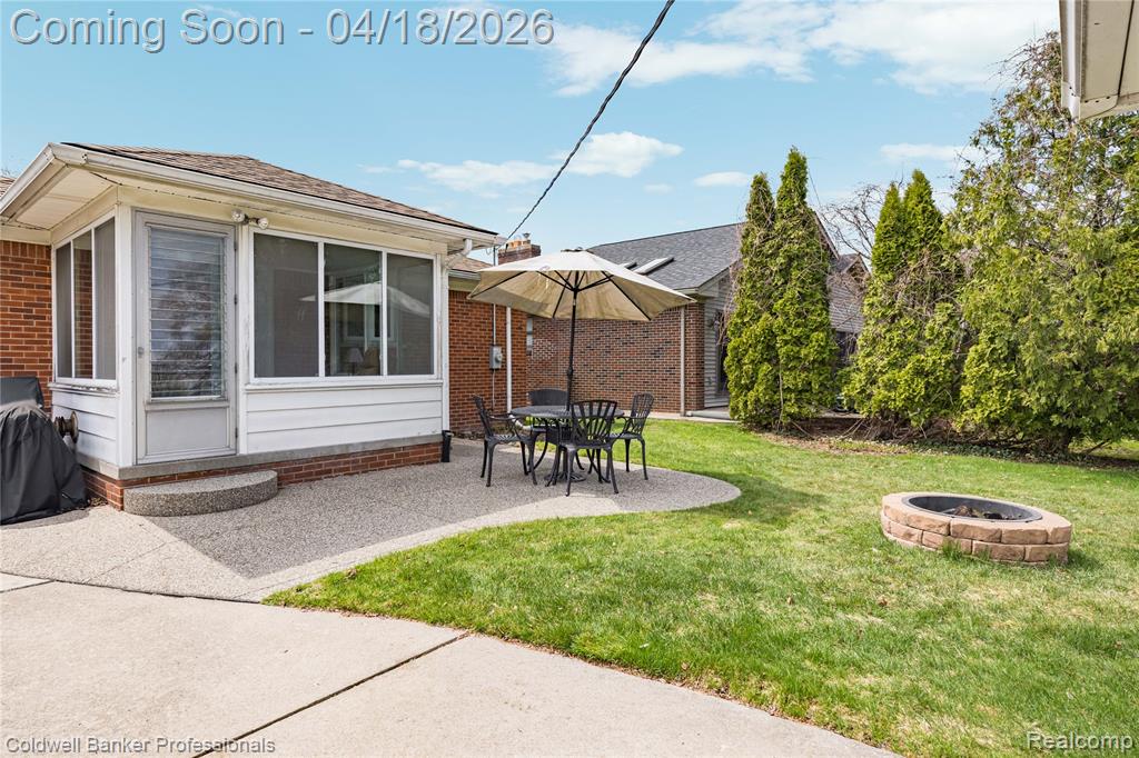 1544 Dorthen Avenue, Grosse Pointe Woods, MI 48236 — Photo 56