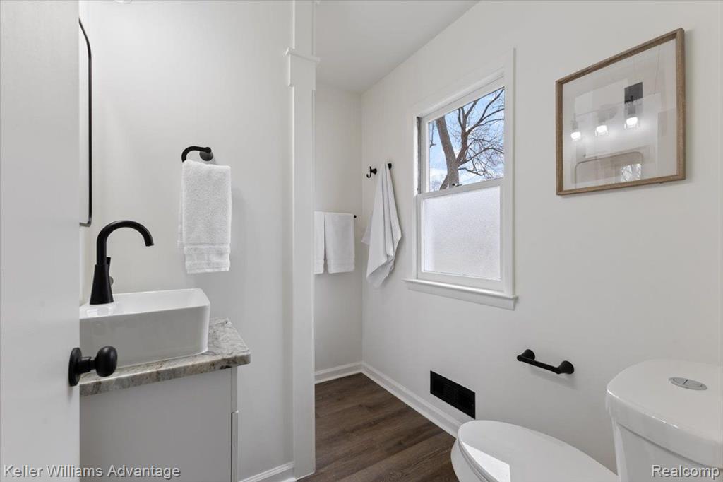 538 HENDRICKSON Boulevard, Clawson, MI — Photo 20