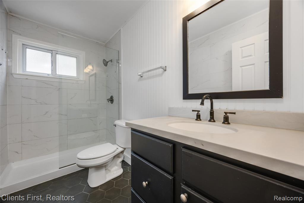 4993 Bedford Street, Dearborn Heights, MI 48125 — Photo 11