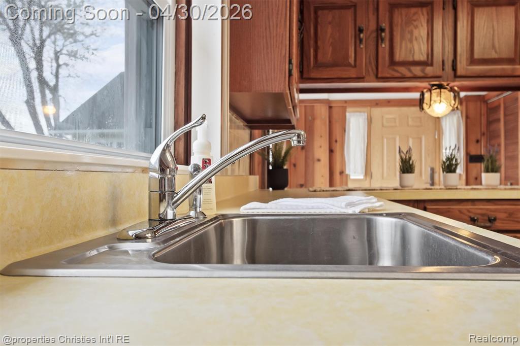 11417 N Shore Drive, Whitmore Lake, MI 48189 — Photo 26