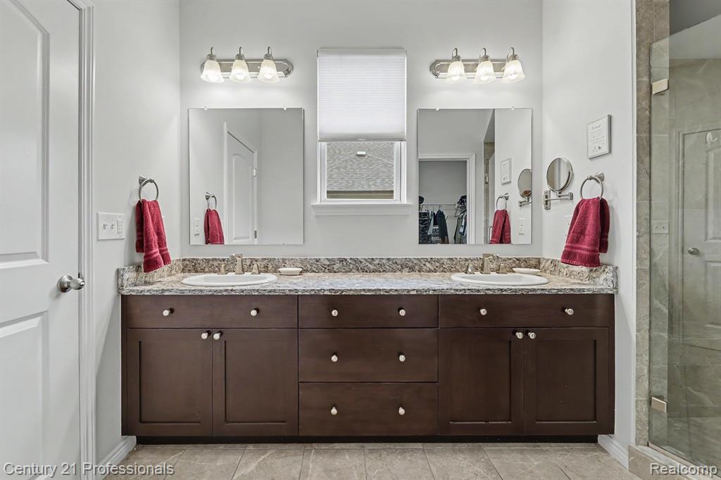 49455 Messara Drive, Macomb, MI 48042 — Photo 22