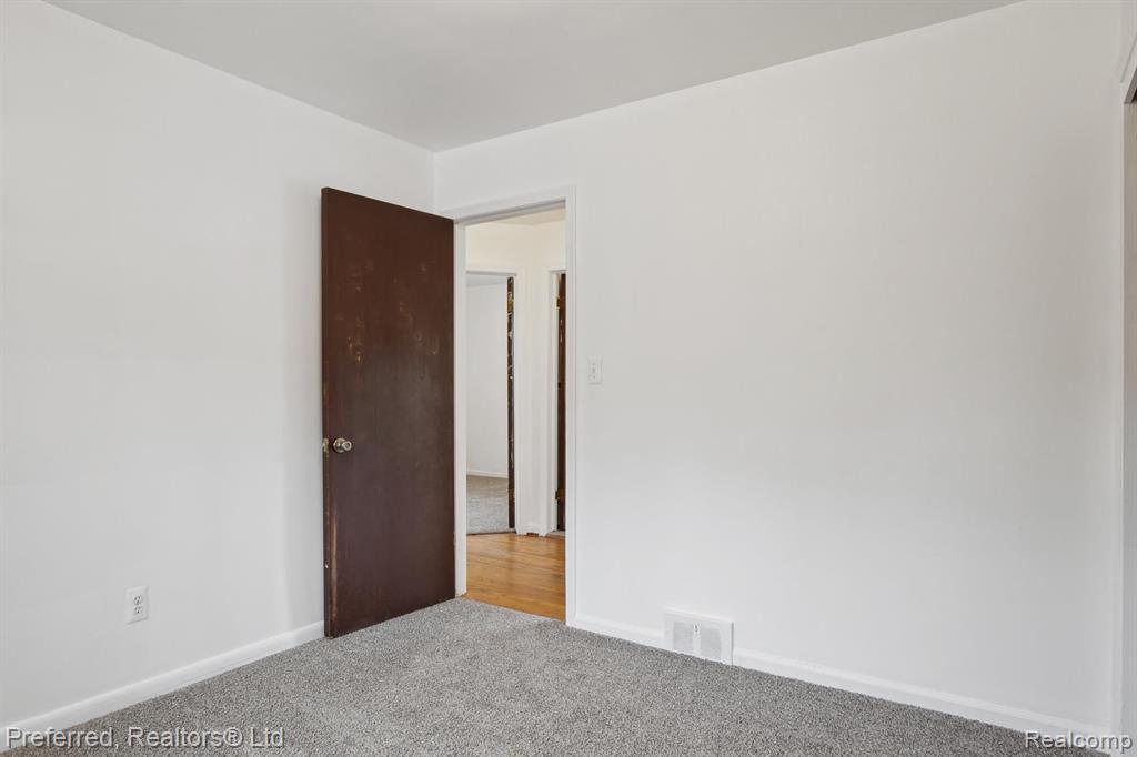 713 Duchess Street, Milford, MI 48381 — Photo 21