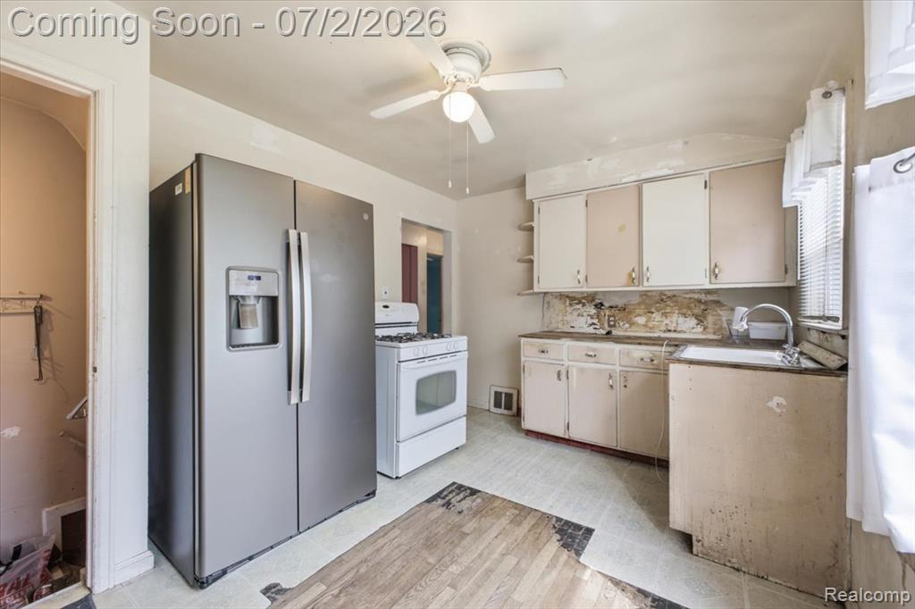 5202 Dupont Street, Flint, MI 48505 — Photo 7