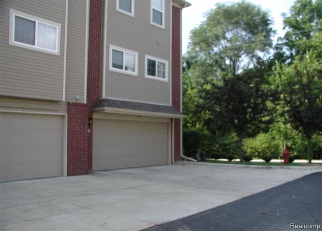 10880 Pardee Road, Taylor, MI 48180 — Photo 29