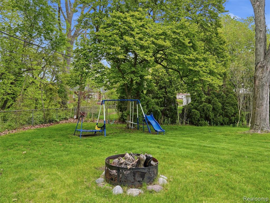 37296 Maple Leaf Court, Clinton Twp, MI 48036 — Photo 67