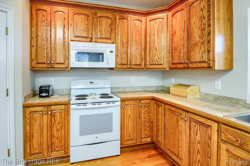8441 MAPLEVIEW Drive, Davison, MI 48423 — Photo 15