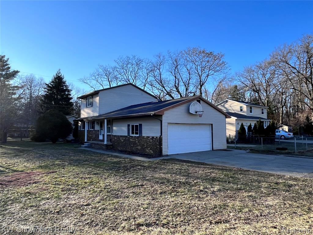 2034 E Nalone, Wixom, MI 48393 — Photo 39