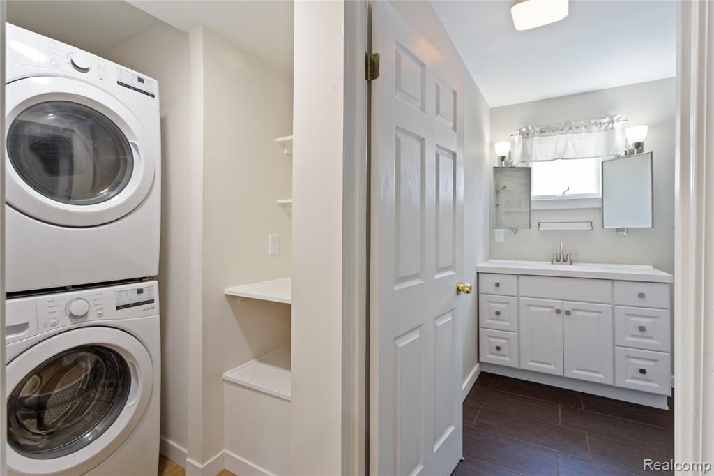 113 W Polly Street, Perry, MI 48872 — Photo 35