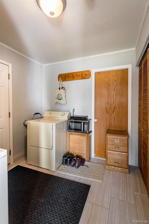 1629 E DULONG Avenue N, Madison Heights, MI 48071 — Photo 32