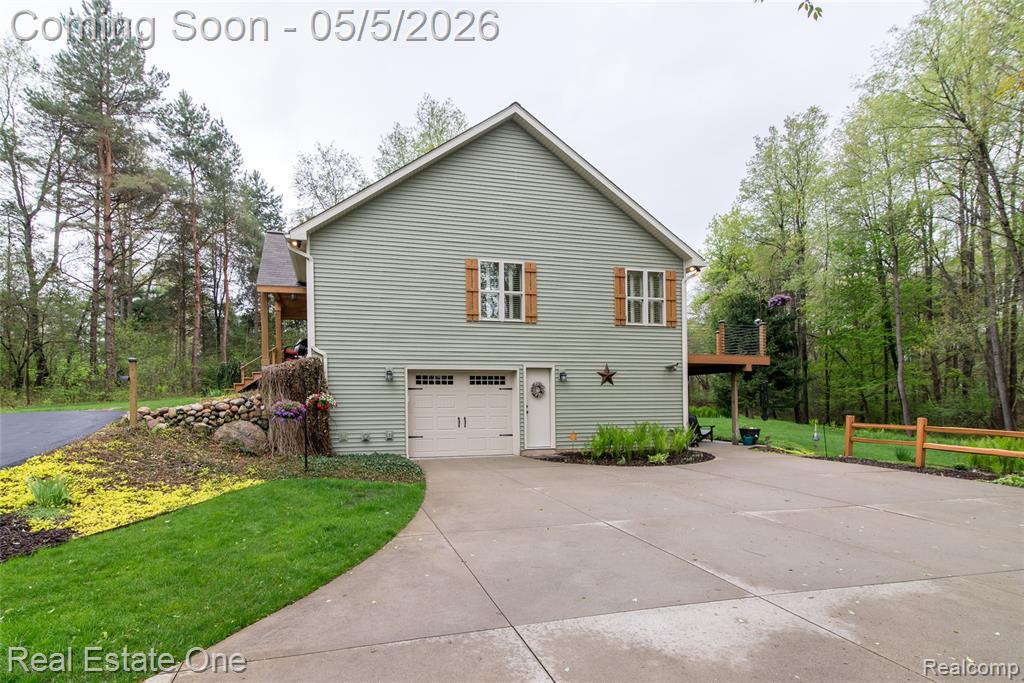 9474 Marshall Road, South Lyon, MI 48178 — Photo 8