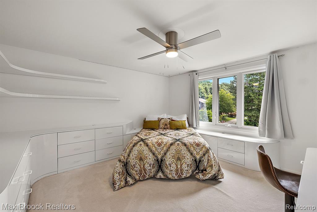 4222 Barn Meadow Lane, West Bloomfield, MI 48323 — Photo 17