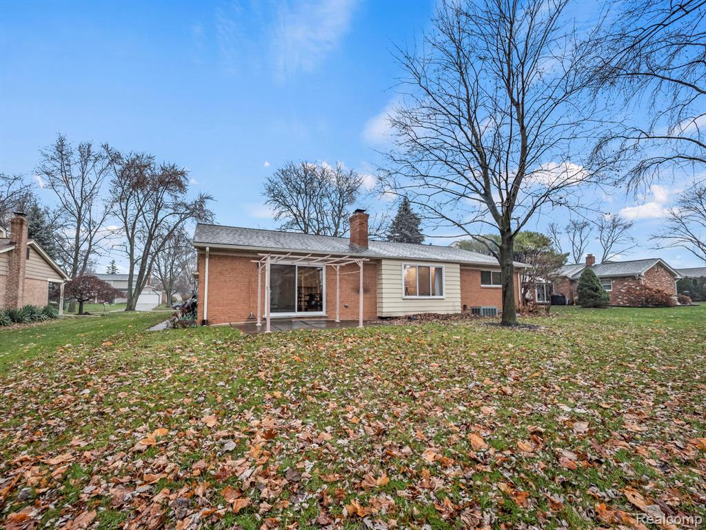 980 Briston Drive, Rochester Hills, MI 48307 — Photo 4