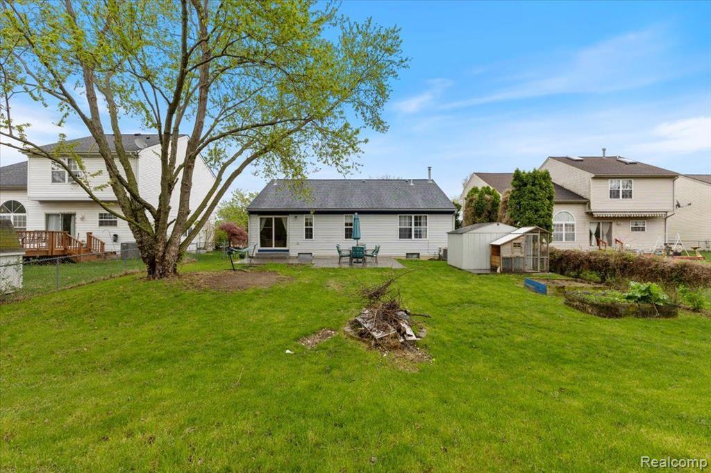 7102 MISSION HILLS Drive, Ypsilanti, MI 48197 — Photo 26