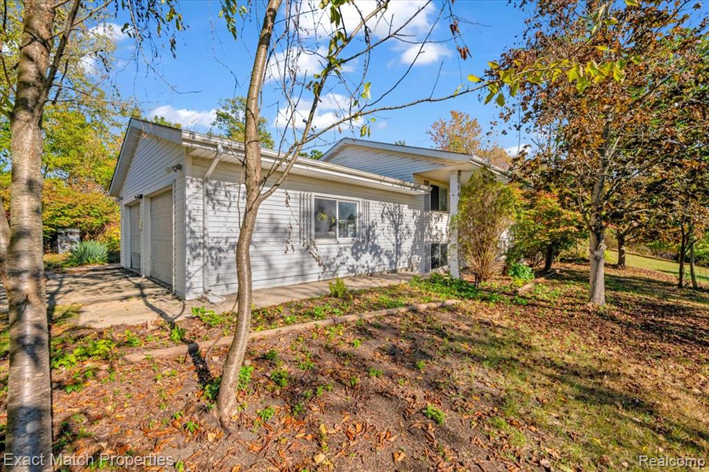 7600 Haley Road, White Lake, MI 48383 — Photo 29