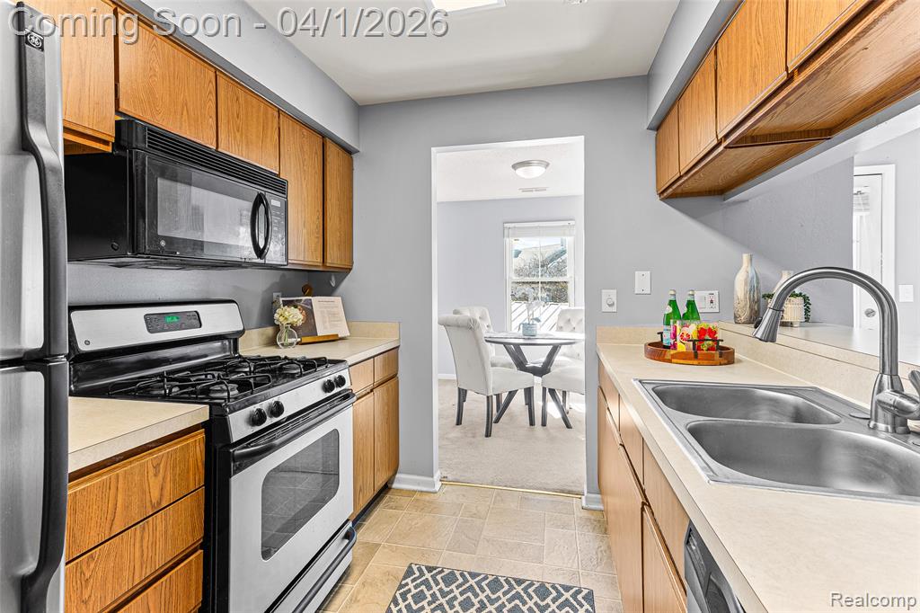 111 Fieldcrest Street, 201, Ann Arbor, MI 48103 — Photo 11