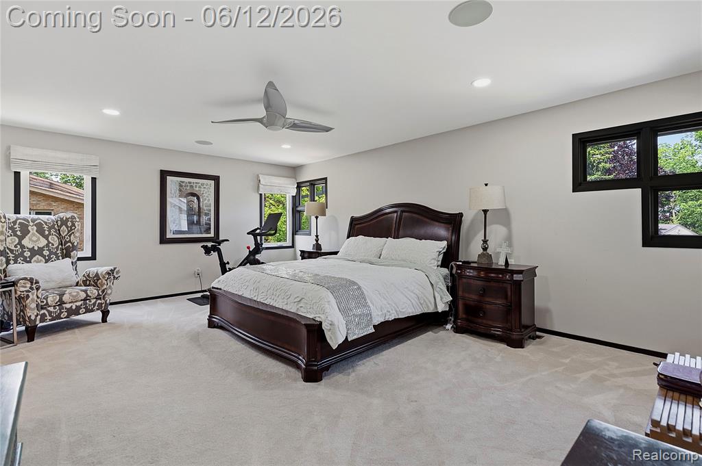 4057 Fox Lake Drive, Bloomfield Hills, MI 48302 — Photo 32