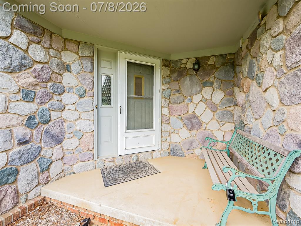 6398 High Valley Drive, White Lake, MI 48383 — Photo 30