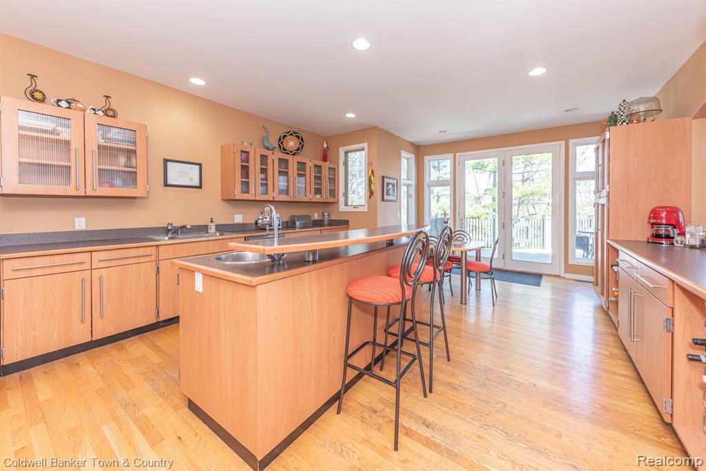 9945 ROLLING GREENS Drive, Pinckney, MI 48169 — Photo 21