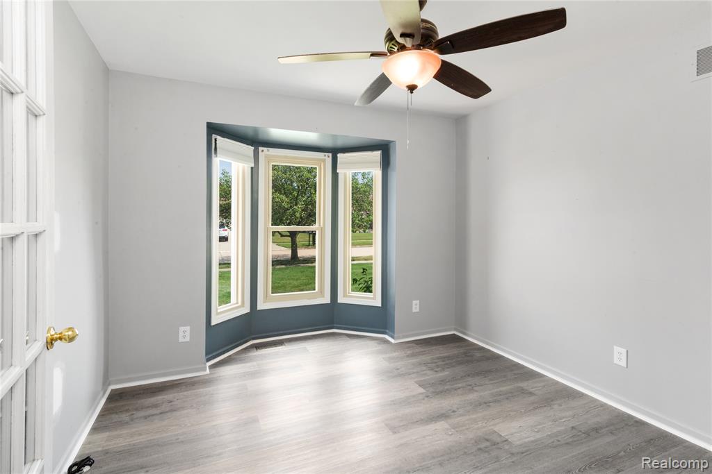 48649 Arnold Drive, Macomb, MI 48044 — Photo 14