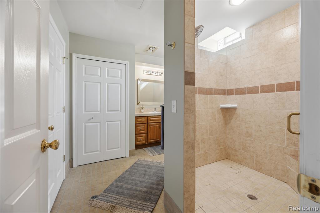 47041 Hidden River Circle N, Canton, MI 48188 — Photo 31