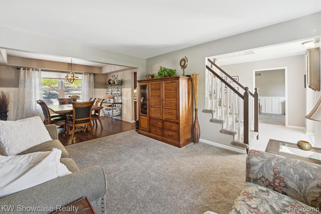 870 Chatham Drive, Milford, MI 48381 — Photo 10