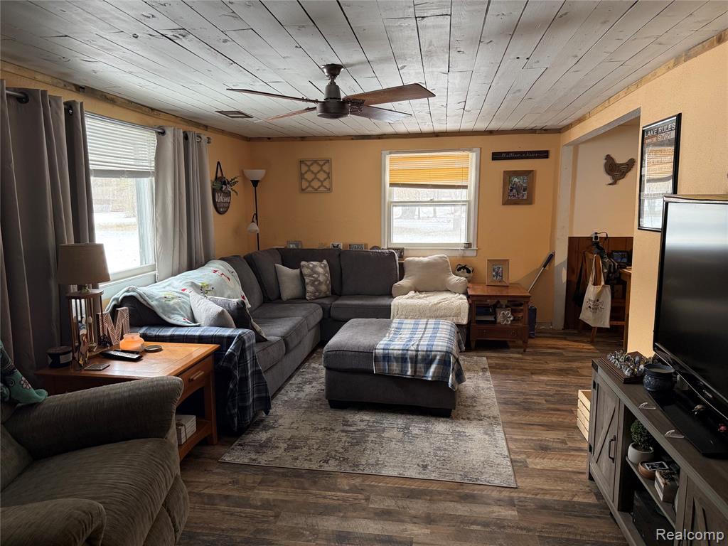 6143 Broadbridge Road, Cottrellville, MI — Photo 15