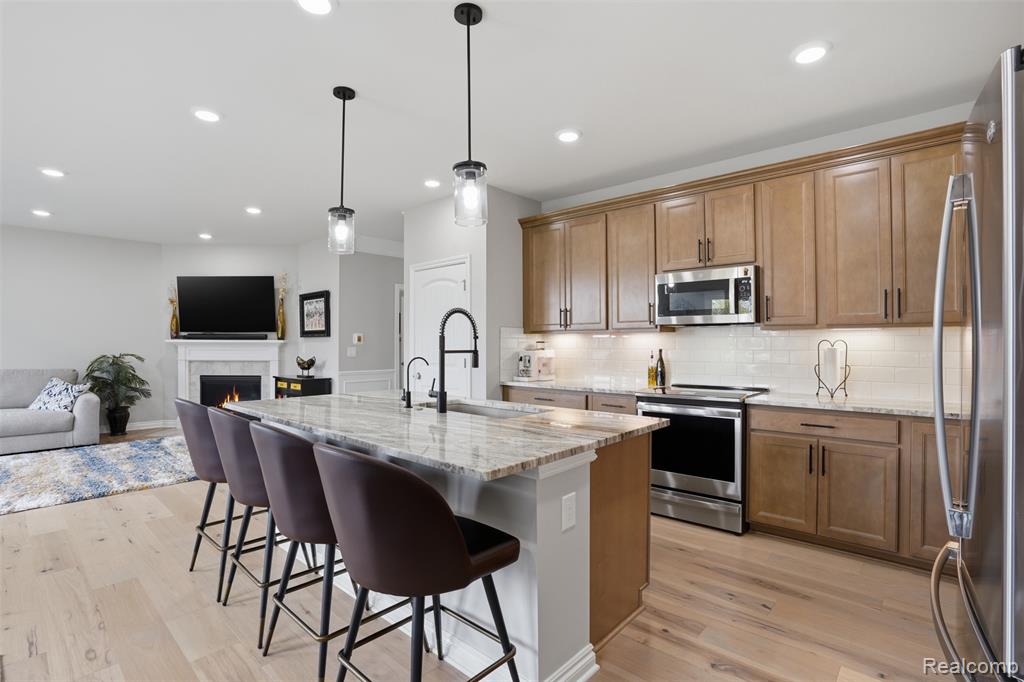 6111 Kingsley Court, Clarkston, MI — Photo 11