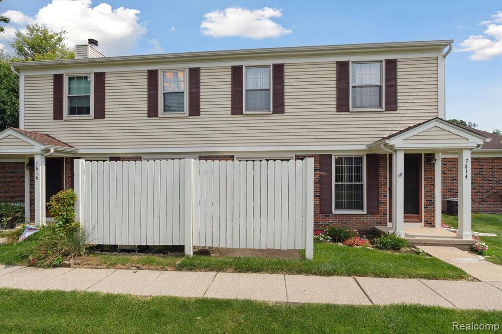 7614 WOODVIEW Drive, 22, Waterford, MI 48327 — front exterior