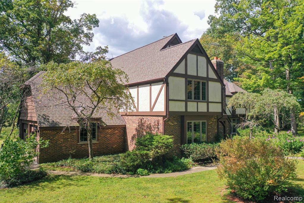 15000 Bishop Road, Byron, MI 48418 — Photo 2