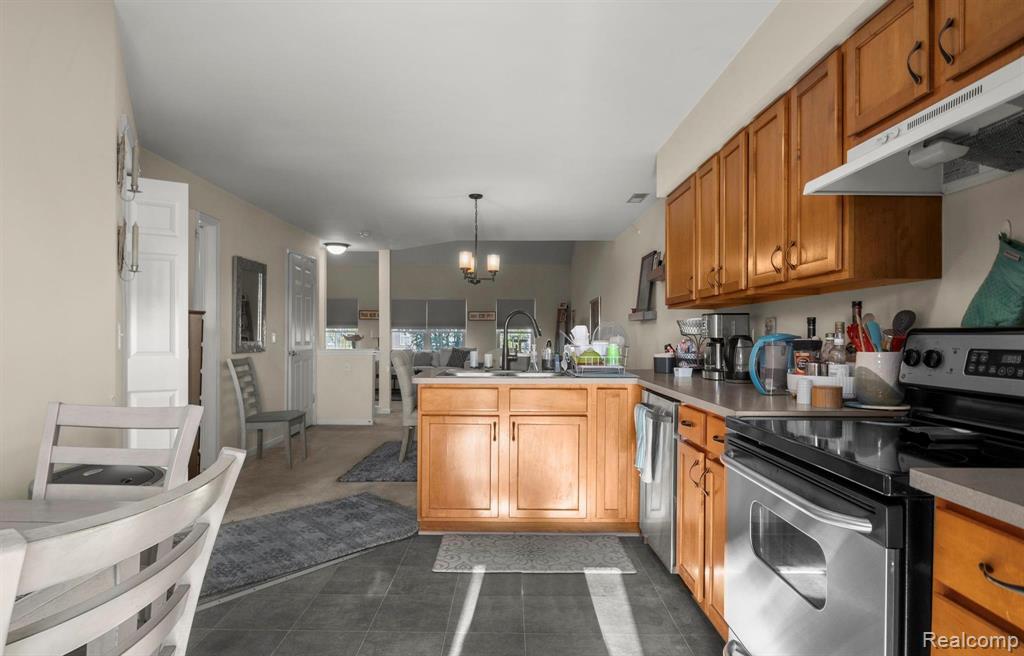 4242 Schaefer Road, Dearborn, MI 48126 — Photo 8