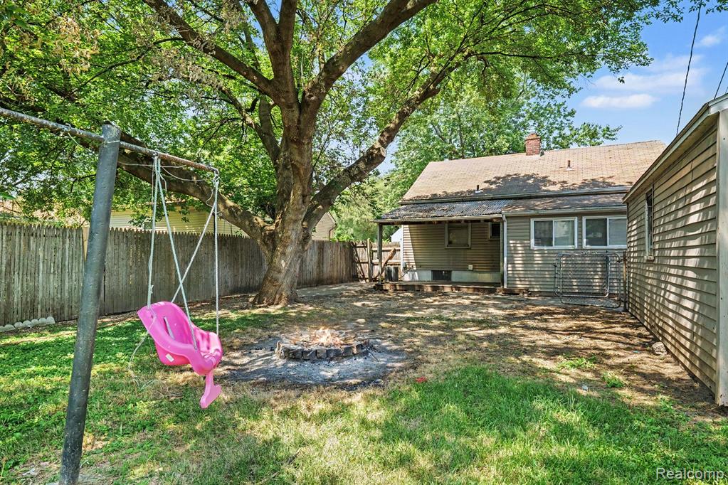 7516 Fisher Avenue, Warren, MI 48091 — Photo 25