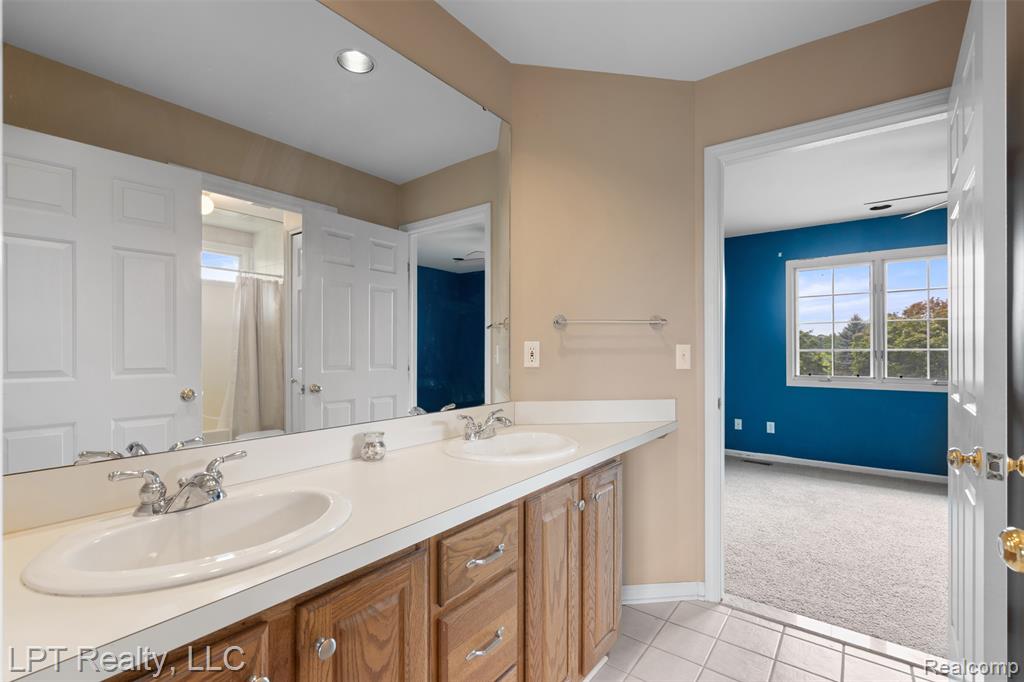 9968 Tuscany Valley Way, South Lyon, MI 48178 — Photo 38
