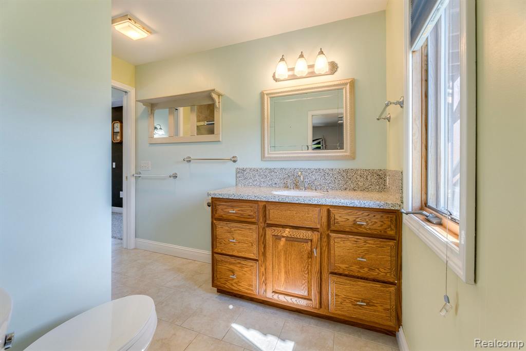6455 LAKEVIEW Drive, MI — Photo 46