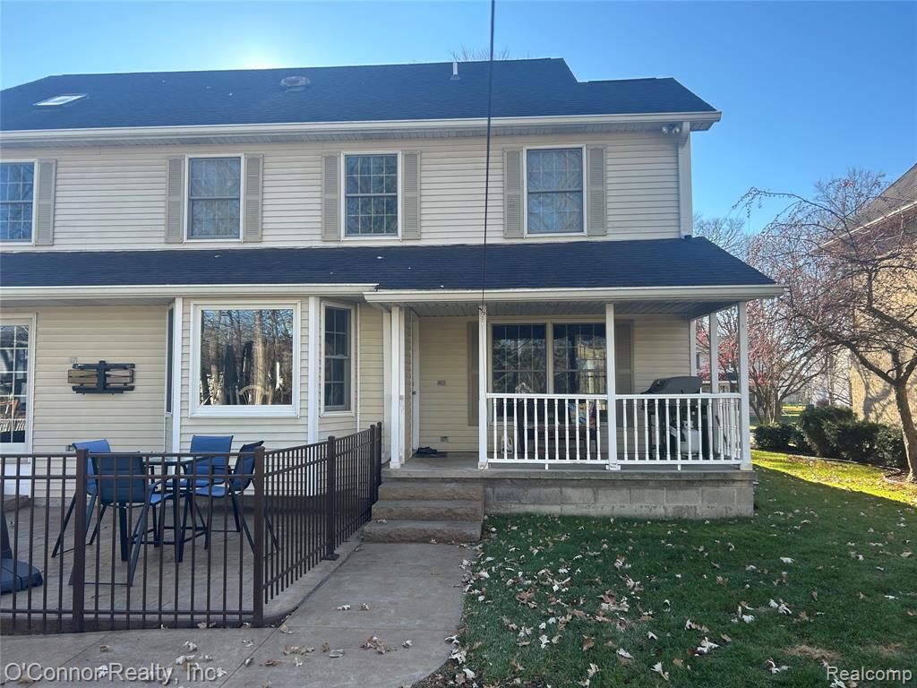 720 Arlington Circle, Marysville, MI 48040 — Photo 3