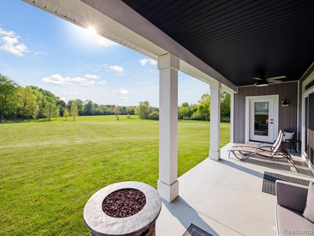 5330 VASSAR Road, Grand Blanc, MI 48439 — Photo 28