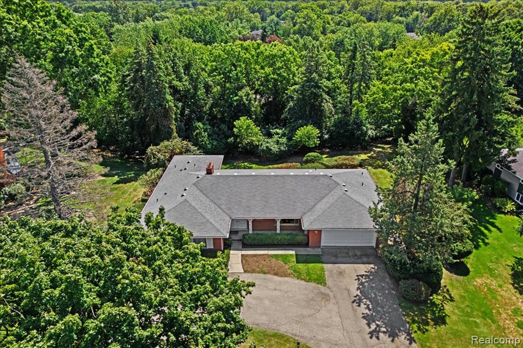 4401 Chisholm Trail Trail, Bloomfield Hills, MI 48301 — Photo 29